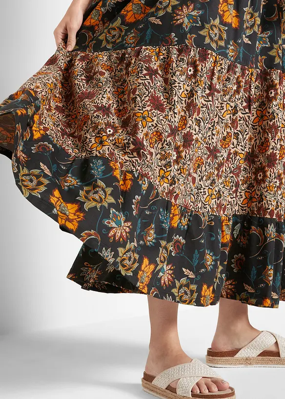 Robe longue à volants, bonprix