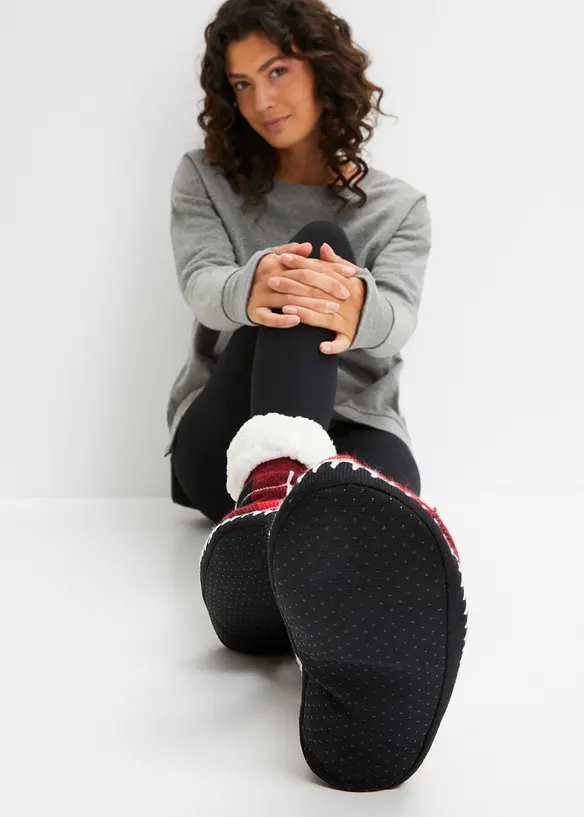 Chaussettes d’intérieur avec semelle antiglisse cousue et doublure moumoute, bonprix