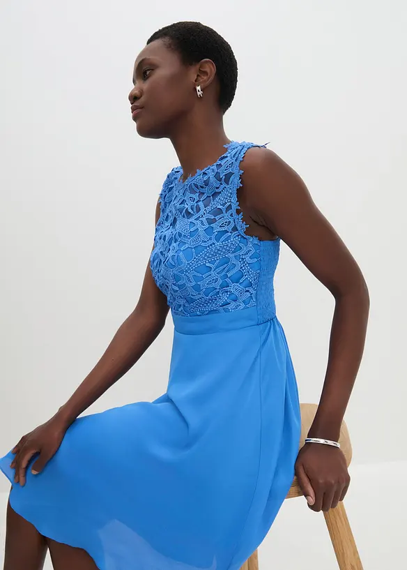 Robe courte à dentelle, bonprix