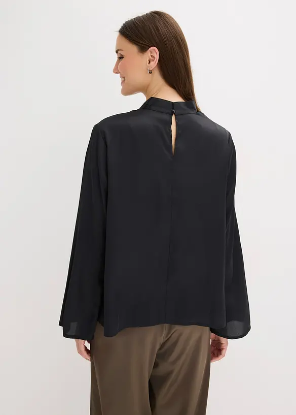 Blouse fluide en satin, bonprix