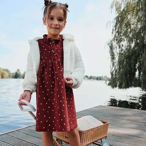 Vetement tendance enfant 2025