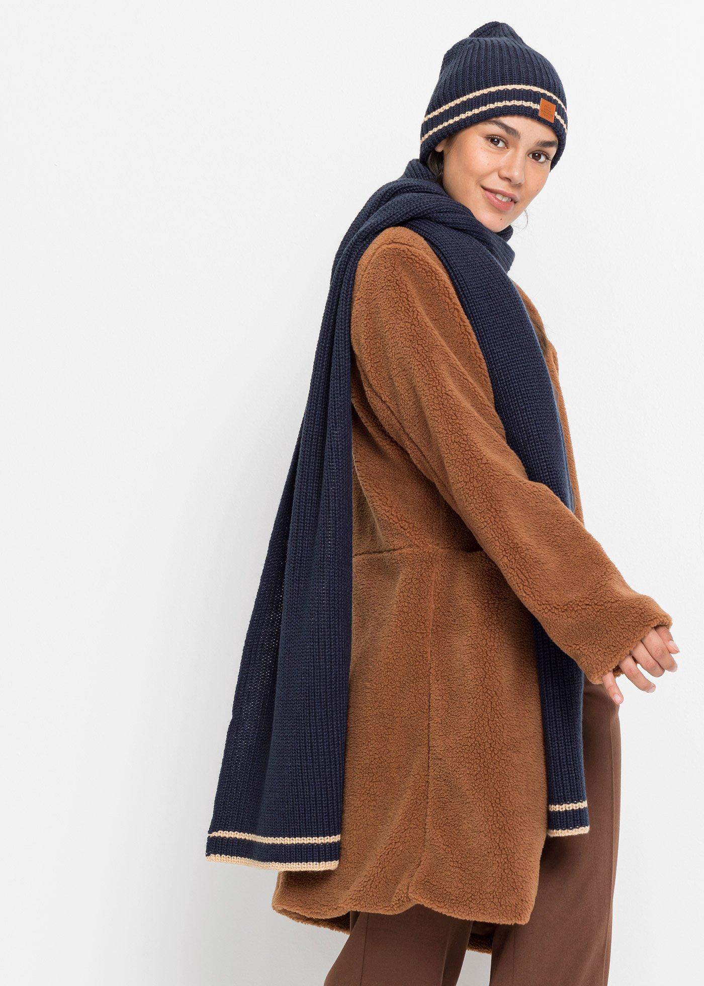 Ensemble écharpe et chauds en maille avec écusson décoratif