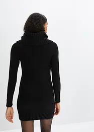 Robe en maille à col roulé et poches plaquées, bonprix