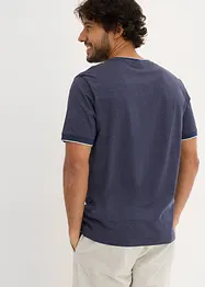T-shirt aspect superposé avec écusson poitrine, bonprix