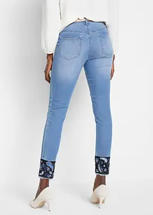 Jean avec broderies, bonprix