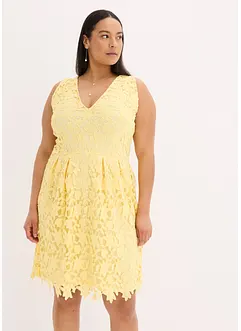 Robe en dentelle avec empiècement au crochet, bonprix