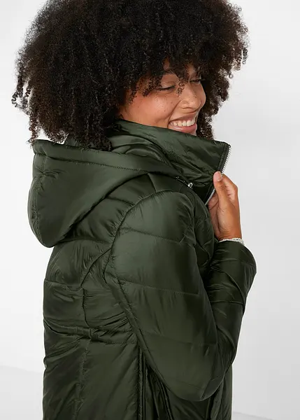 Veste matelassee de grossesse avec cordon de serrage pour ajuster. L empiecement pour bebe sert uniquement a le proteger du vent et du froid et ne remplace en aucun cas le porte bebe