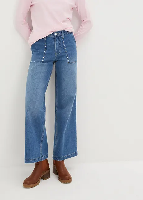 Jean taille moyenne, jambe évasée, avec rivets, bonprix