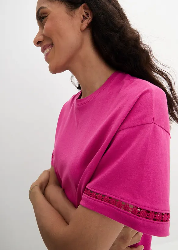 T-shirt avec finition dentelle aux manches, bonprix