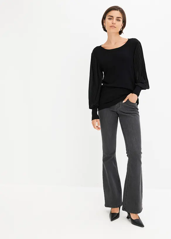 Pull fluide en fine maille de viscose mélangée, bonprix