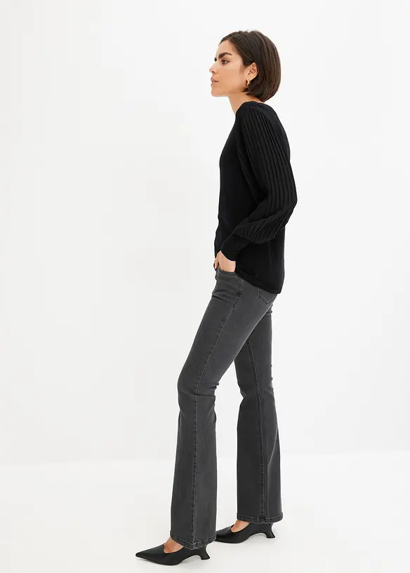 Pull fluide en fine maille de viscose mélangée, bonprix