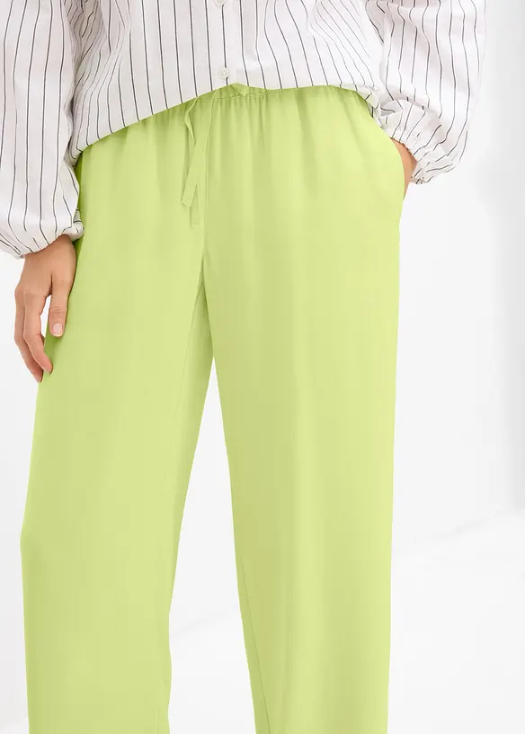Pantalon large en viscose fluide, bonprix