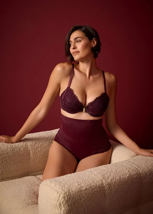 Culotte taille haute sculptante avec dentelle, maintien fort, bonprix