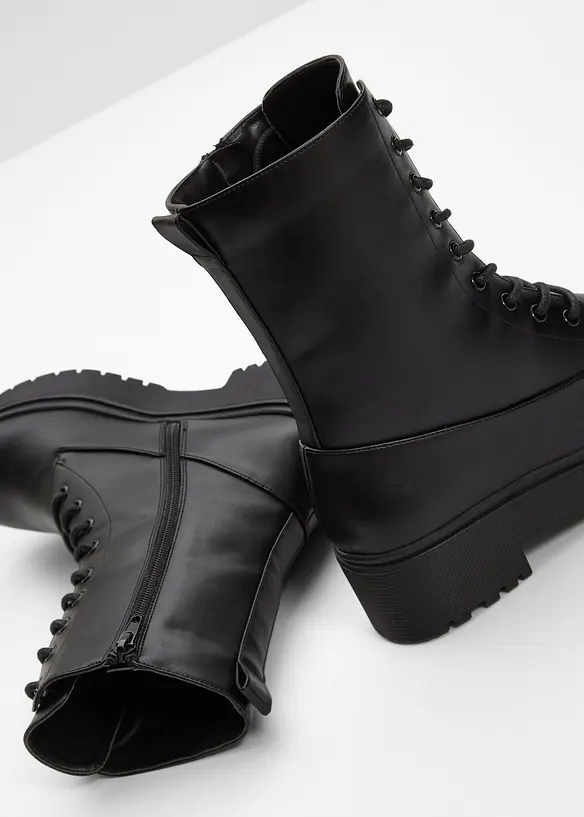 Boots lacées, bonprix