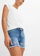 Short en jean avec broderies anglaises, bonprix